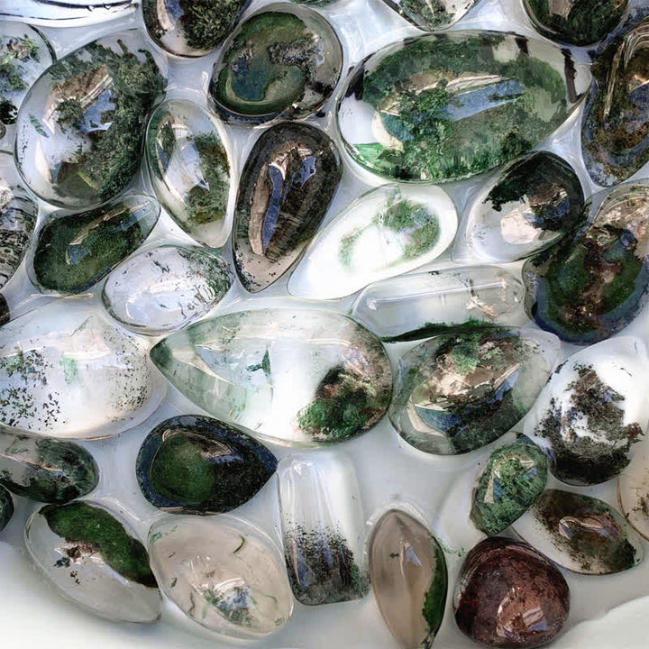 Ciondolo di cristallo curativo in quarzo fantasma verde