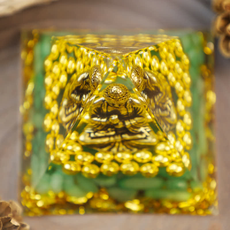 Olivenorma Avventurina Verde con Piramide di Orgone del Buddha 