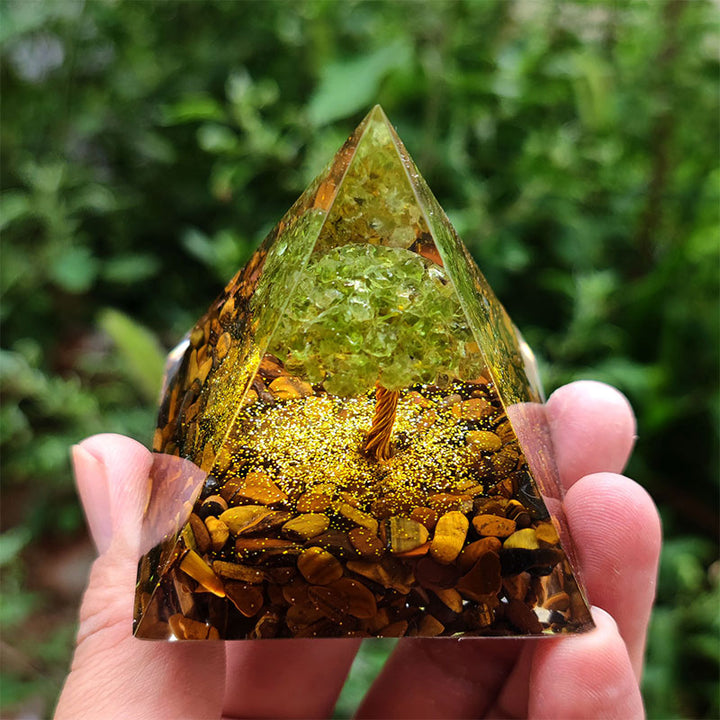 Piramide di orgone Olivenorma Tiger Eye con Peridot Tree Of Life