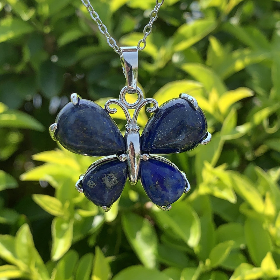 Collana a farfalla con pietra preziosa di cristallo naturale Olivenorma