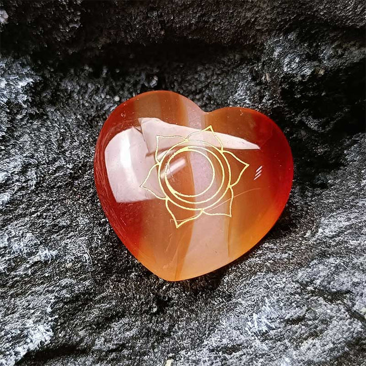 Set di 7 pietre dei chakra a forma di cuore