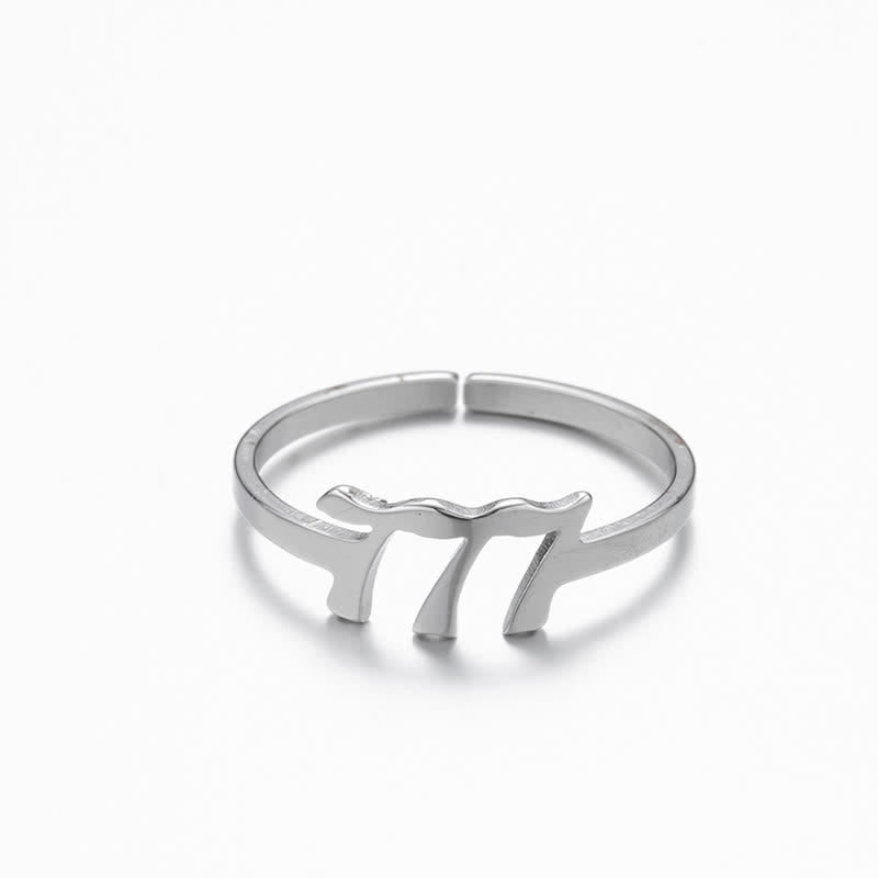Anello portafortuna minimalista con numero angelico