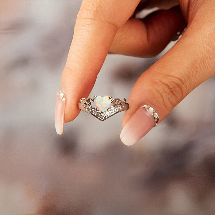 Anello Olivenorma "Peace of Mind" con corona di cuore in opale 