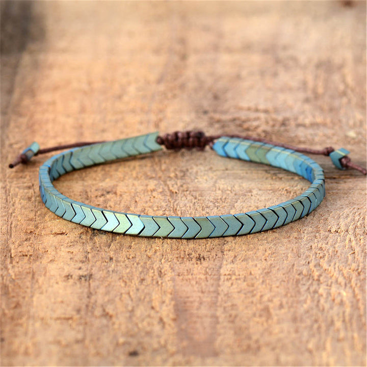 Bracciale regolabile Olivenorma con frecce in ematite opaca