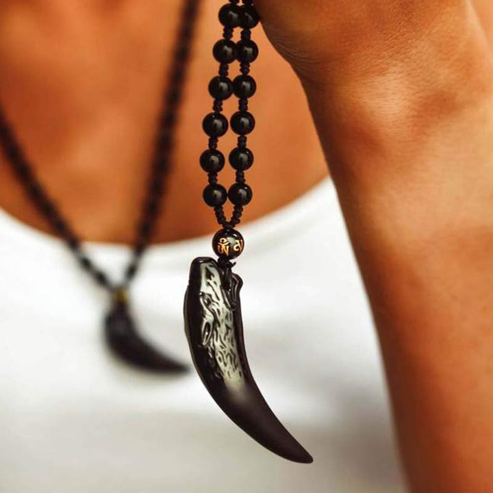 Collana lupo in ossidiana ghiacciata 