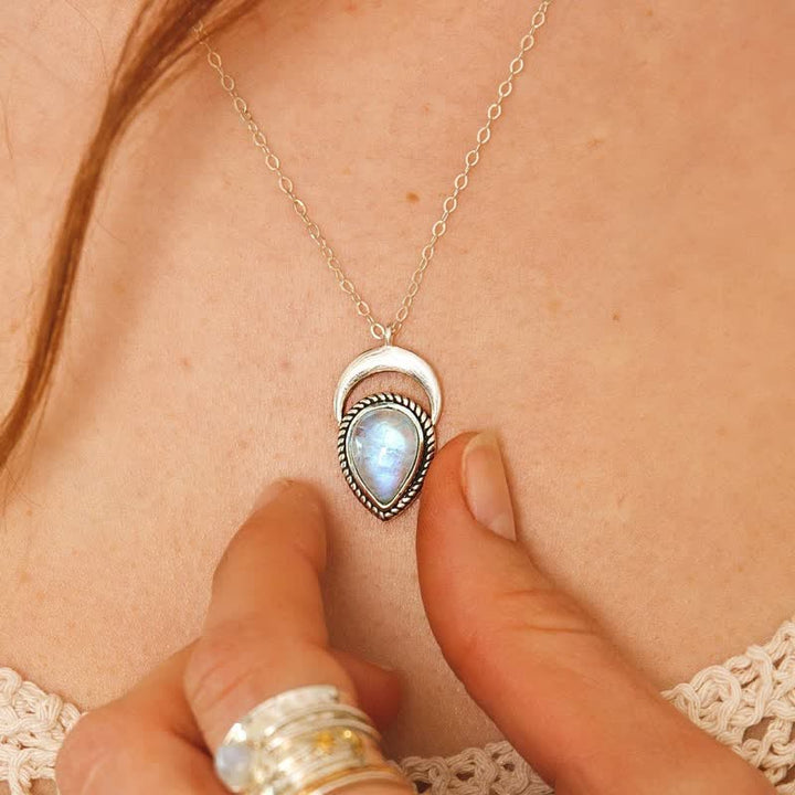 Collana Olivenorma Bohemia Sliver Crescent Moonstone