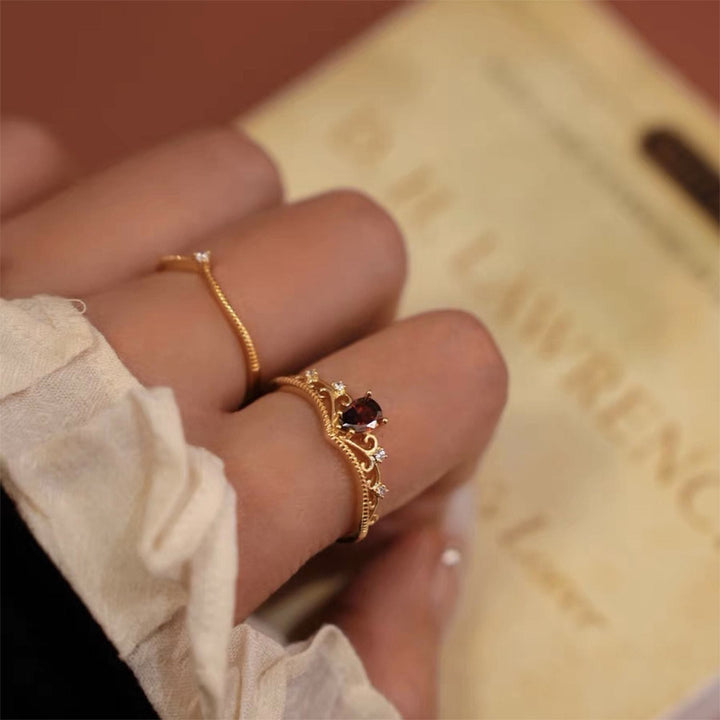 Olivenorma Red Garnet Crown Anello regolabile impilabile