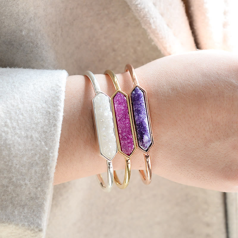 Olivenorma Bracciale rigido in rame e metallo con cristalli naturali 