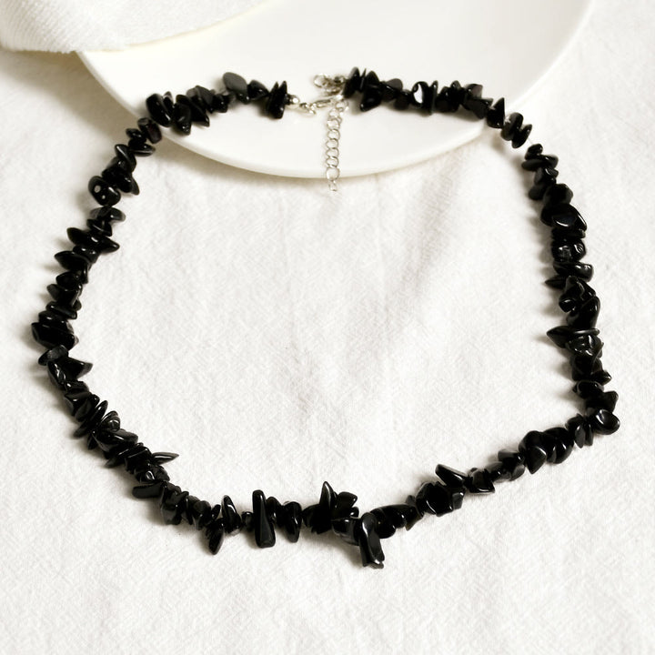 Collana con pietra di cristallo lucidata di forma irregolare Olivenorma