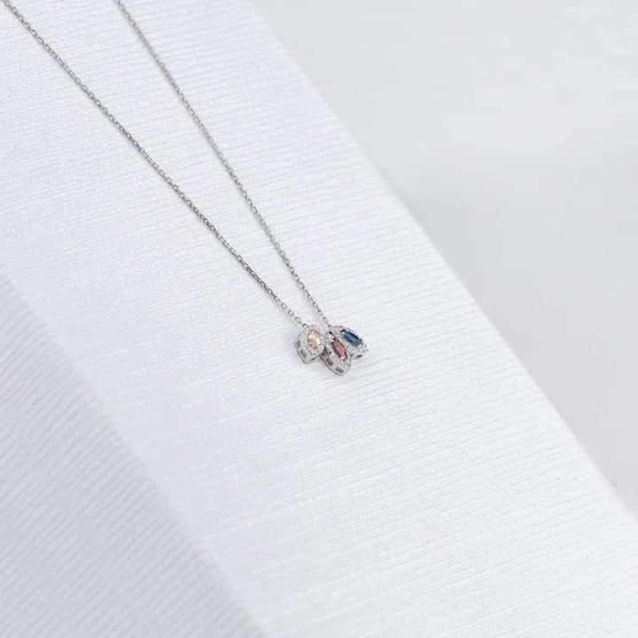 Olivenorma Lacrime di gioia 1-8 Collana con pietra portafortuna a goccia