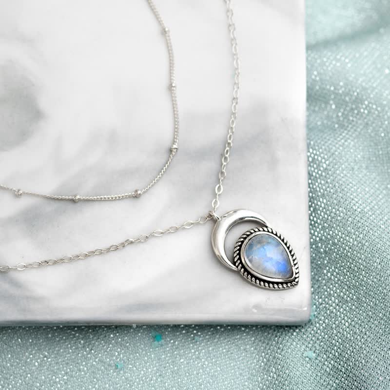 Collana Olivenorma Bohemia Sliver Crescent Moonstone