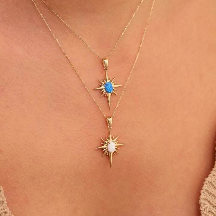 Collana in oro 18K con stella chiara in opale naturale Olivenorma