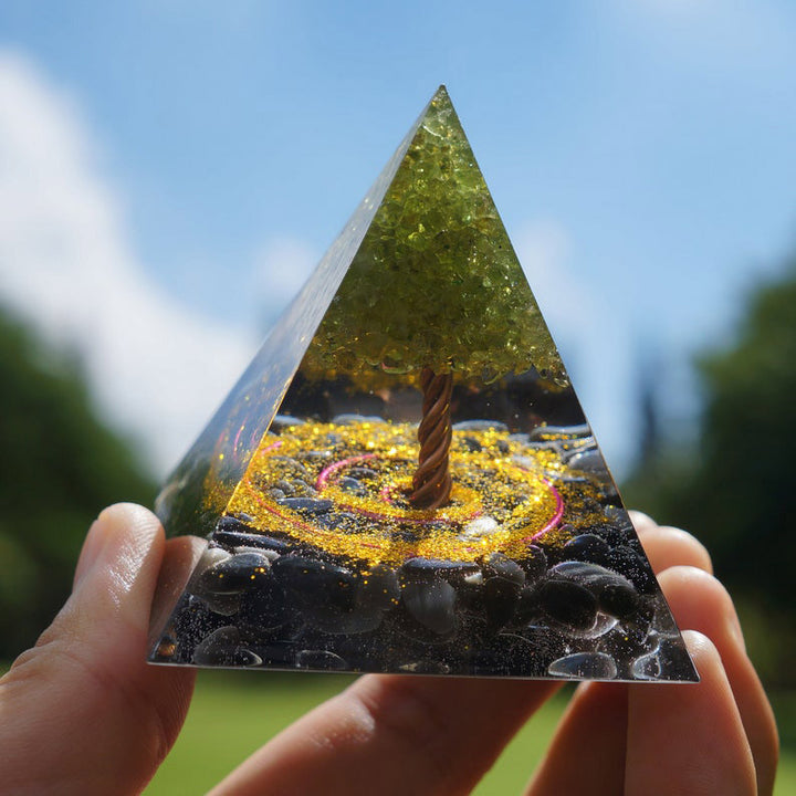 Olivenorma Peridoto con ossidiana Albero della vita Piramide di orgone 