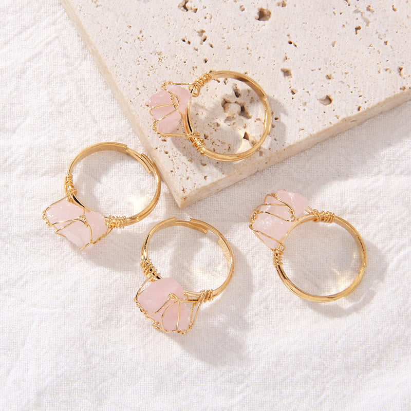 Anello con pietra preziosa naturale irregolare e ruvida Olivenorma