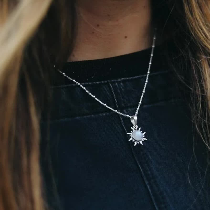 Collana Olivenorma Bohemia Vintage con opale solare
