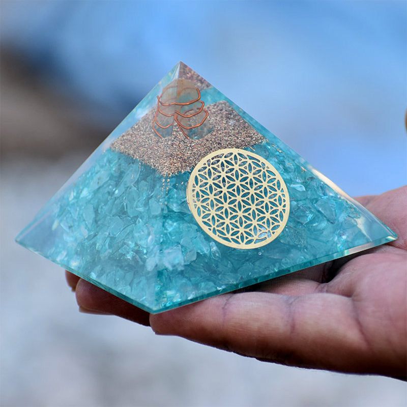 Olivenorma Cristallo Trasparente con Piramide Orgonica Curativa Acquamarina 