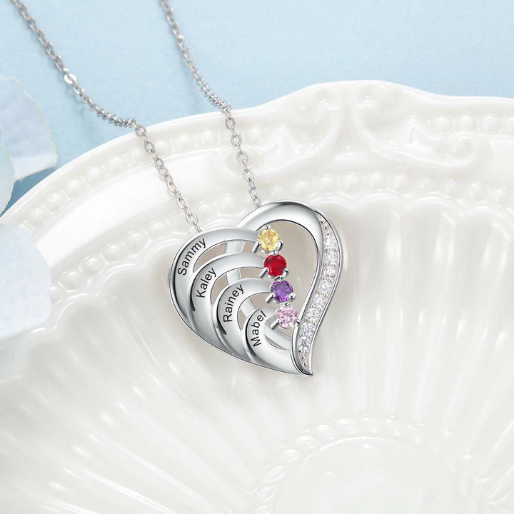 Collana personalizzata Olivenorma con cuore inciso e pietre portafortuna