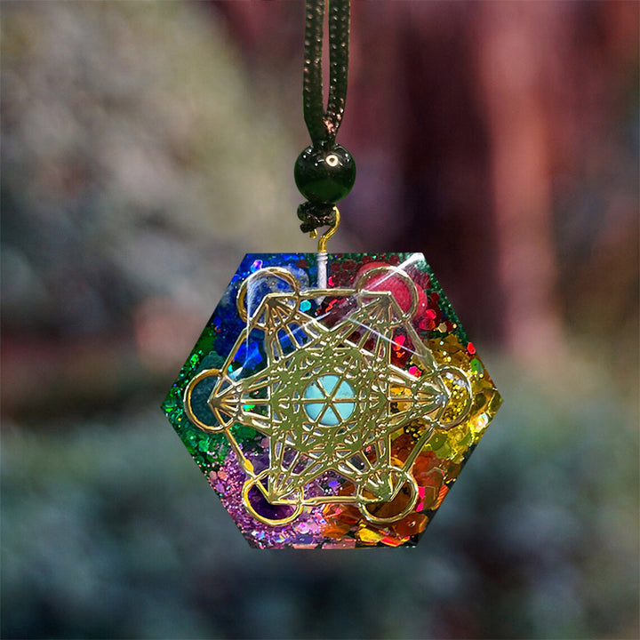 Collana di meditazione con simbolo del cubo di Metatron e chakra di Olivenorma