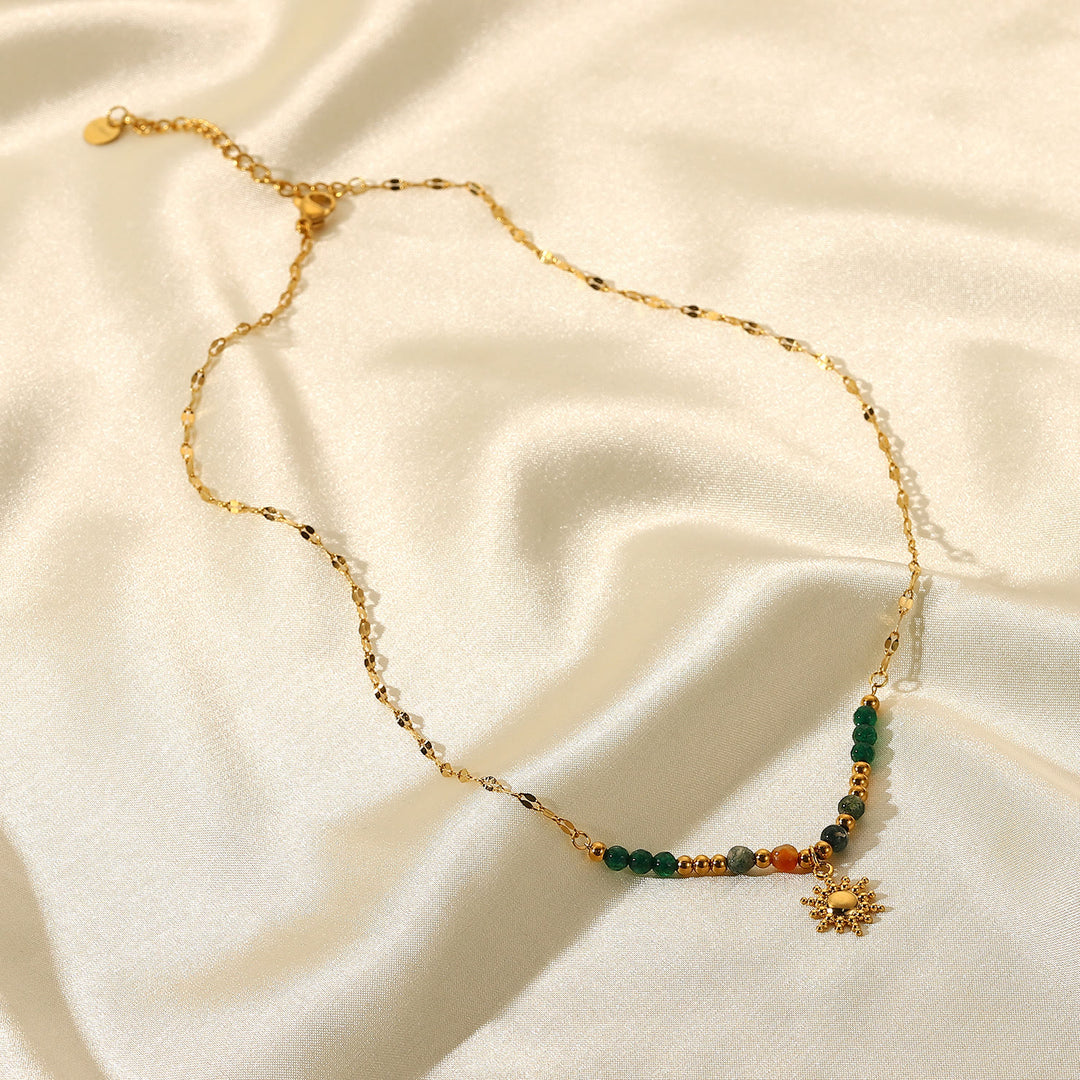 Collana con ciondolo in pietra del sole con labradorite e smeraldo Olivenorma