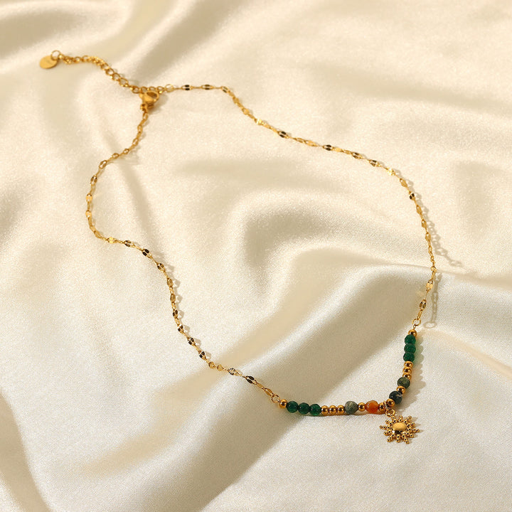 Collana con ciondolo in pietra del sole con labradorite e smeraldo Olivenorma