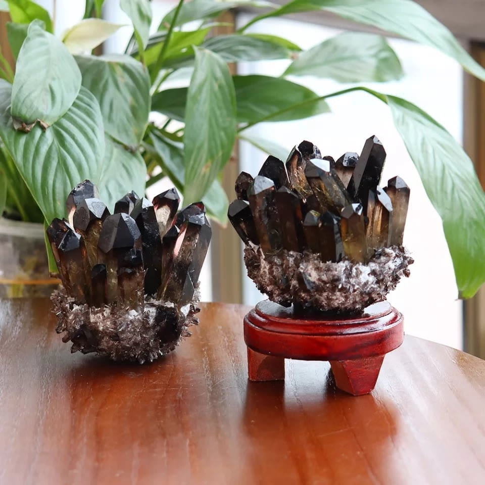 Decorazione con pietra preziosa a grappolo di quarzo fumé naturale Olivenorma