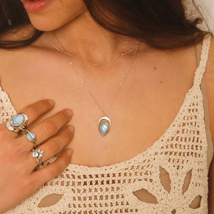 Collana Olivenorma Bohemia Sliver Crescent Moonstone