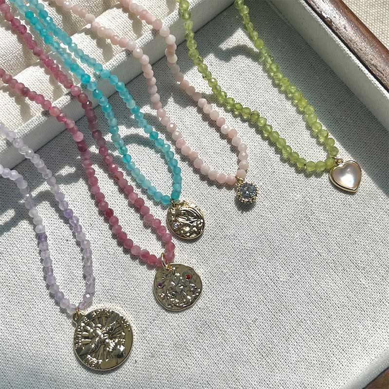 Collana con ciondolo in metallo con cristallo naturale Olivenorma