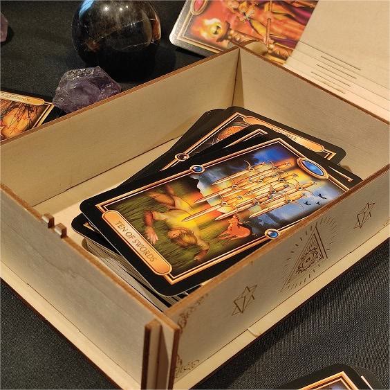 Scatola dei tarocchi in legno con malocchio Olivenorma Ornamet 