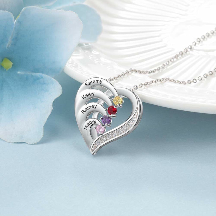 Collana personalizzata Olivenorma con cuore inciso e pietre portafortuna