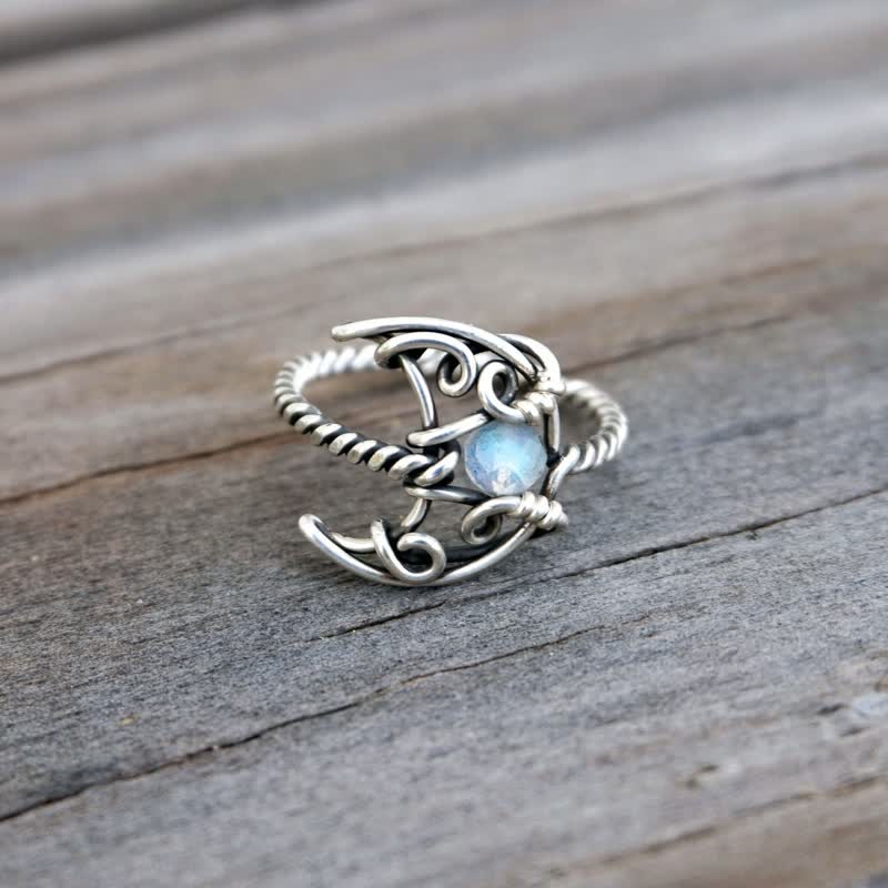Collana con pietra di luna in argento e luna della Boemia Olivenorma