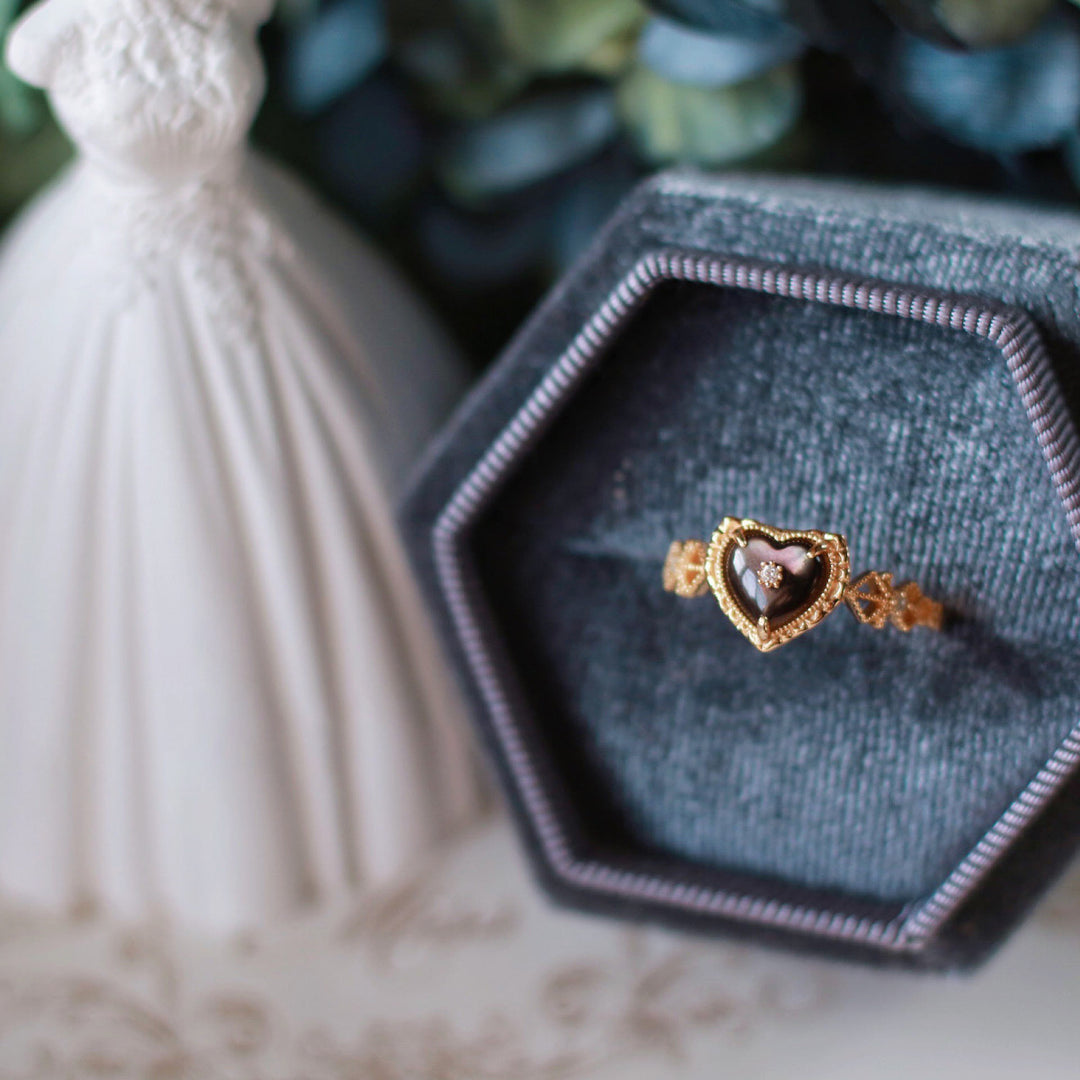 Anello Olivenorma in argento sterling placcato oro con labradorite a forma di cuore