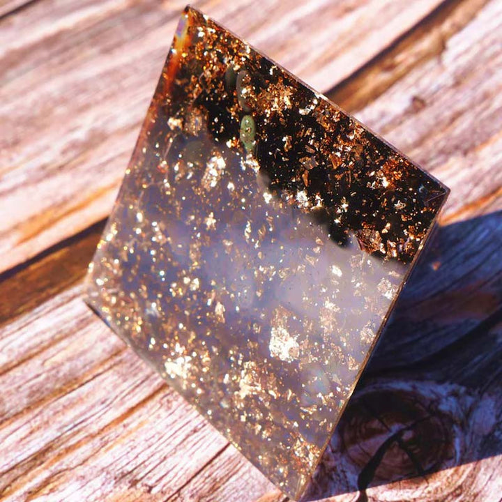 Olivenorma Ametista e Ossidiana Teschio Simbolo Piramide Orgonica 