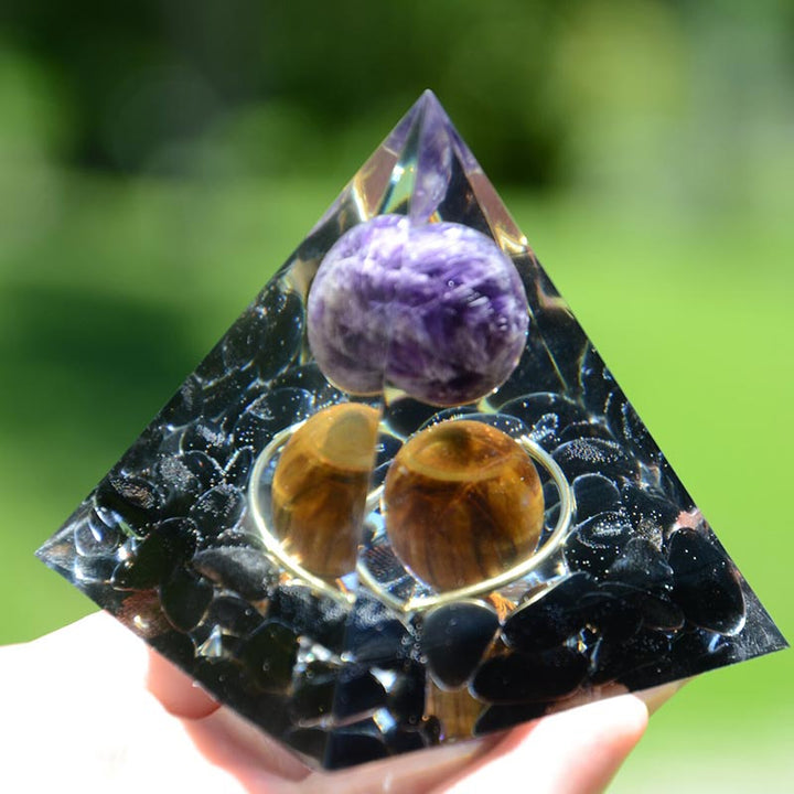 Sfera di ametista Olivenorma con piramide di orgone in ossidiana occhio di tigre 