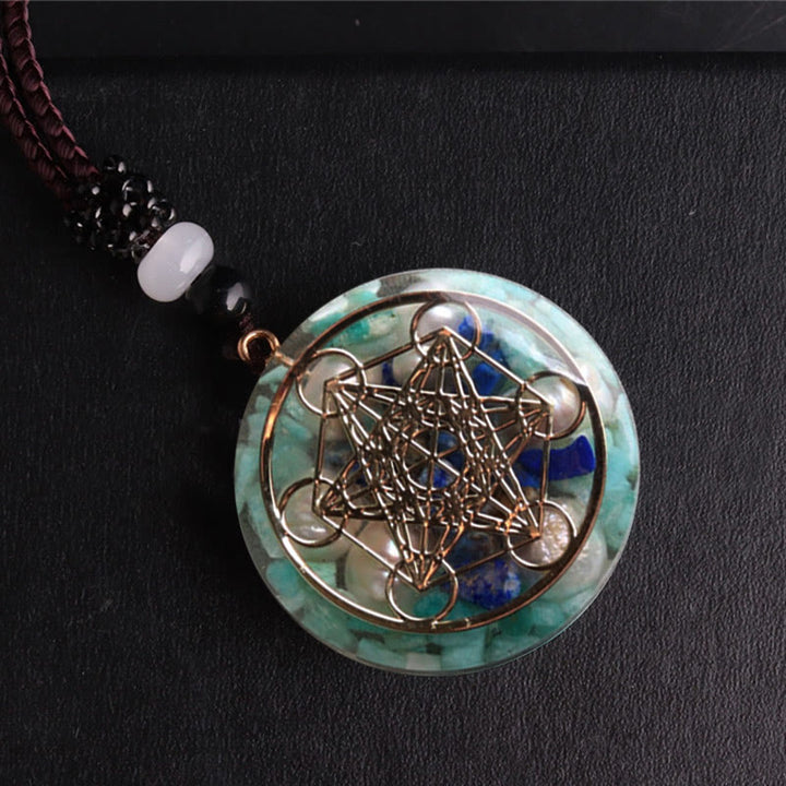 Collana con ciondolo in perla di lapislazzuli e cubo di Metatron in amazzonite Olivenorma