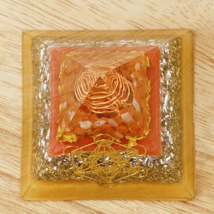 Pietra solare Olivenorma Cubo di Metatron Piramide di Orgone