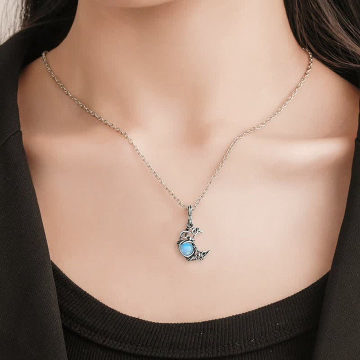Collana con pietra di luna in argento e luna della Boemia Olivenorma