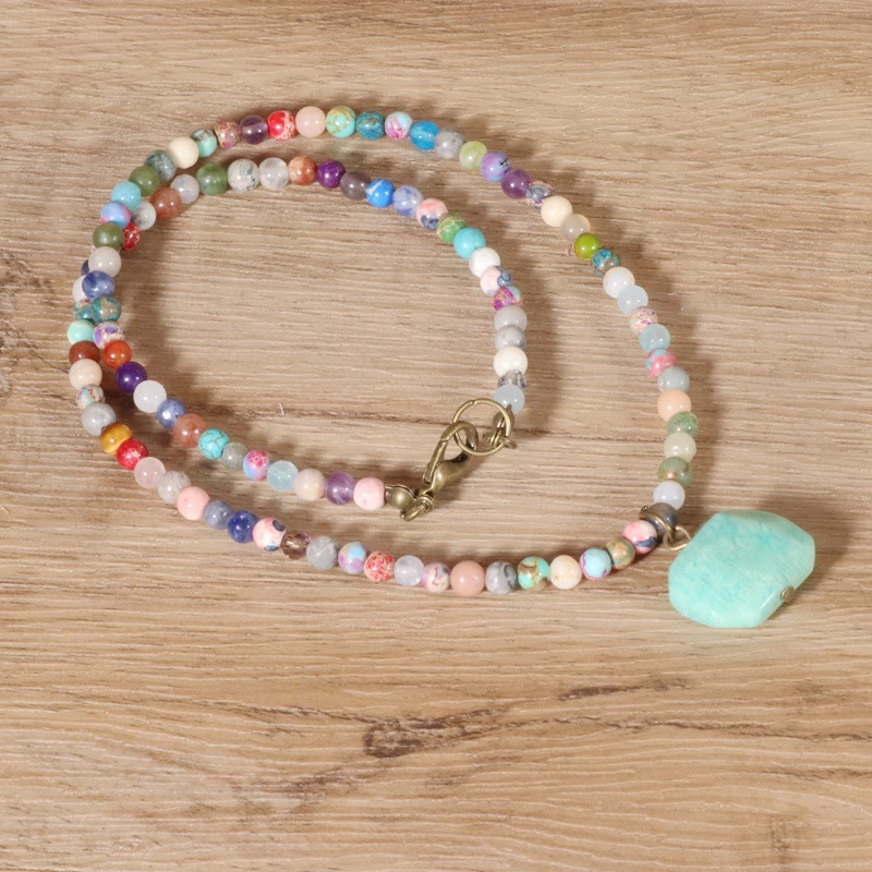 Olivenorma Collana girocollo con ciondolo geometrico in amazzonite Mala