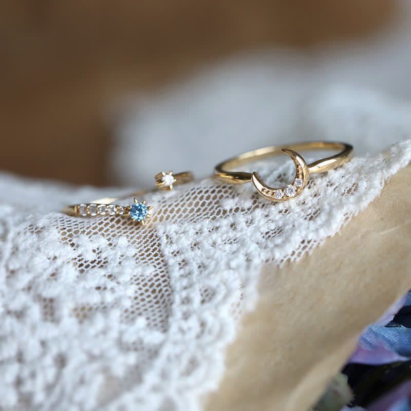 Anello con zirconi luna e stella