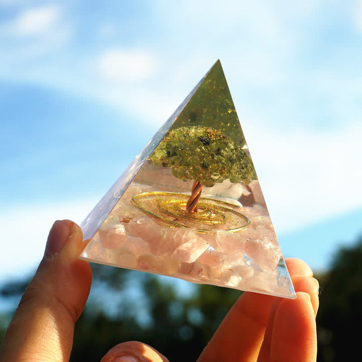 Olivenorma Quarzo Rosa Peridoto Albero della Vita Piramide Orgonica