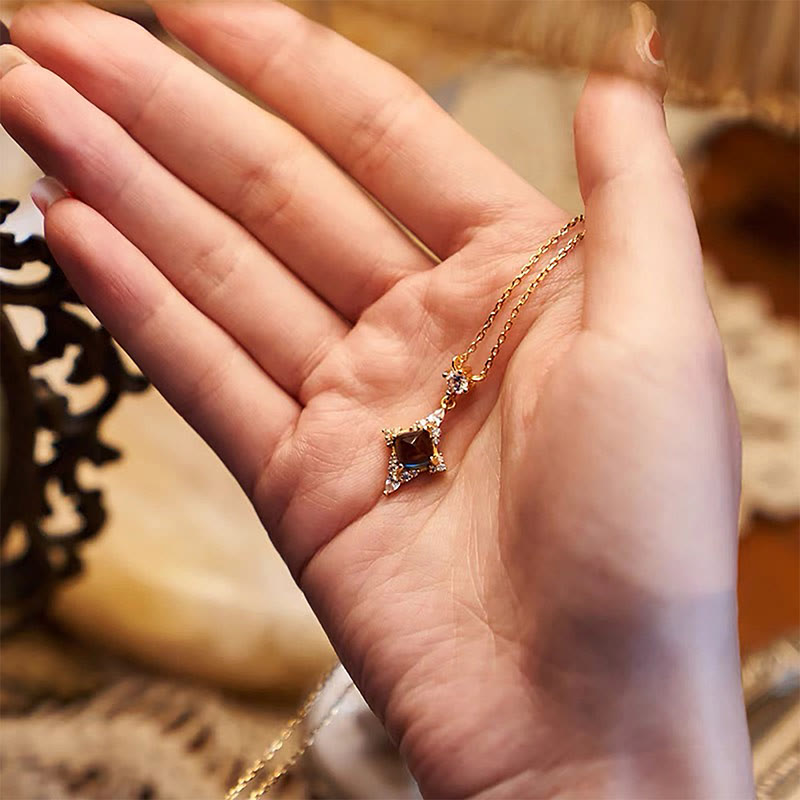 Olivenorma"Eternal Bliss" - Collana con topazio blu naturale di Londra 