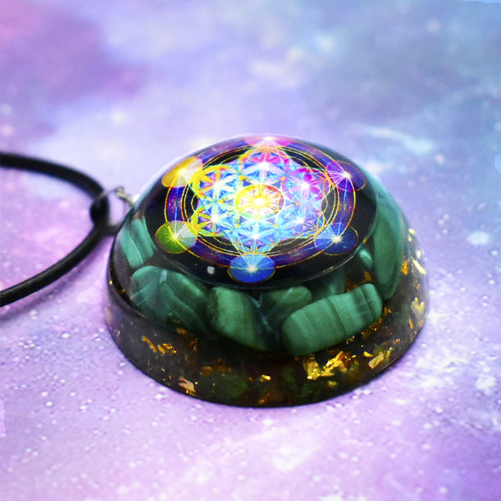 Collana con ciondolo cubo di Metatron in malachite naturale Olivenorma