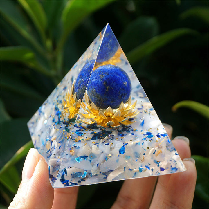 Olivenorma The Calm Power Piramide di Orgone Lapislazzuli e Calcedonio Blu 