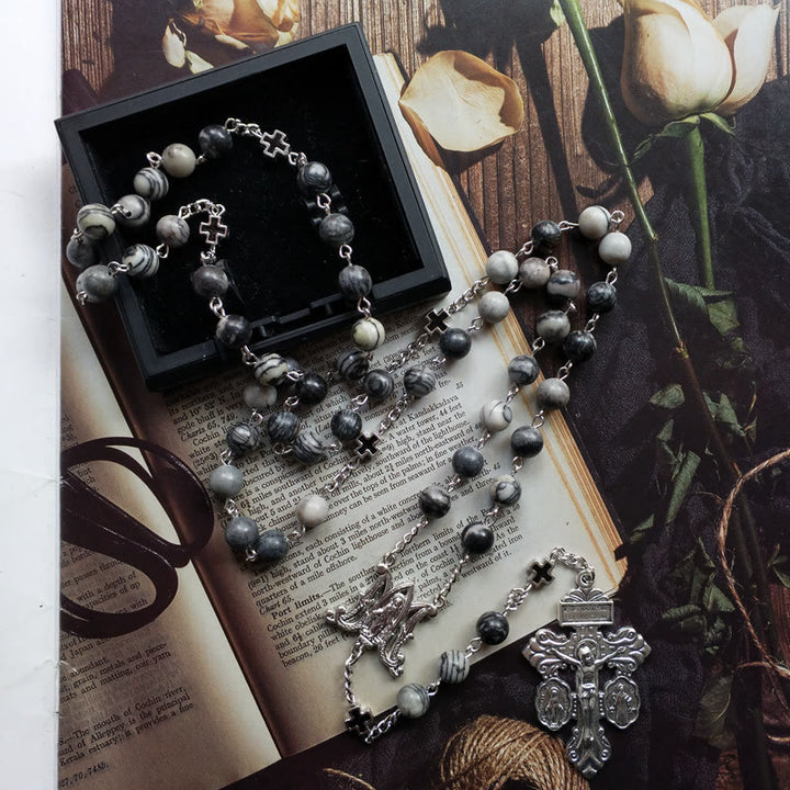 Collana rosario Olivenorma in agata nera con croce della Santa Madre