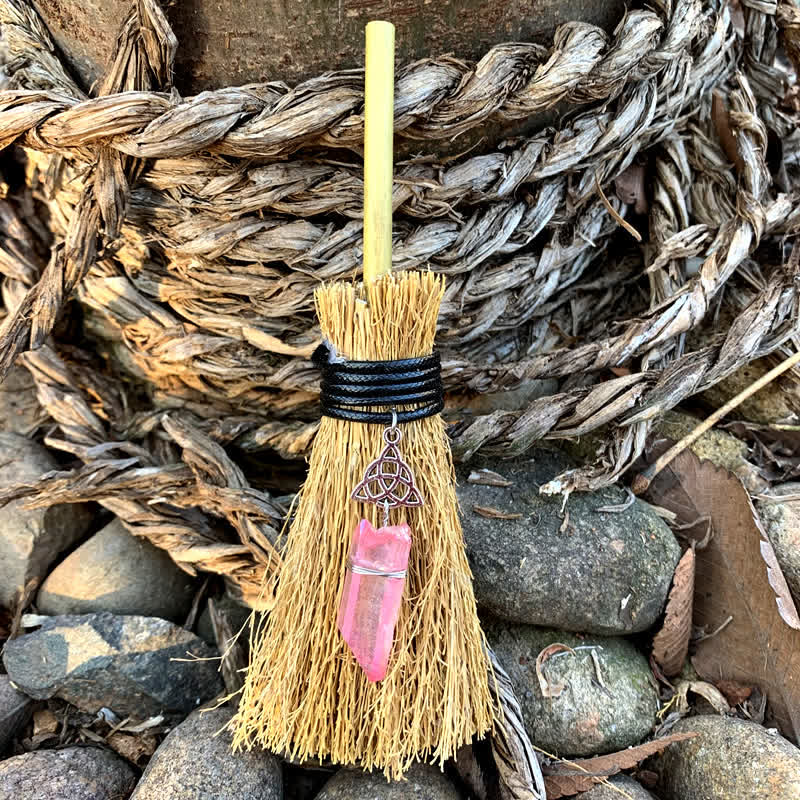 Olivenorma Mini scopa fatta a mano in cristallo ornamentale