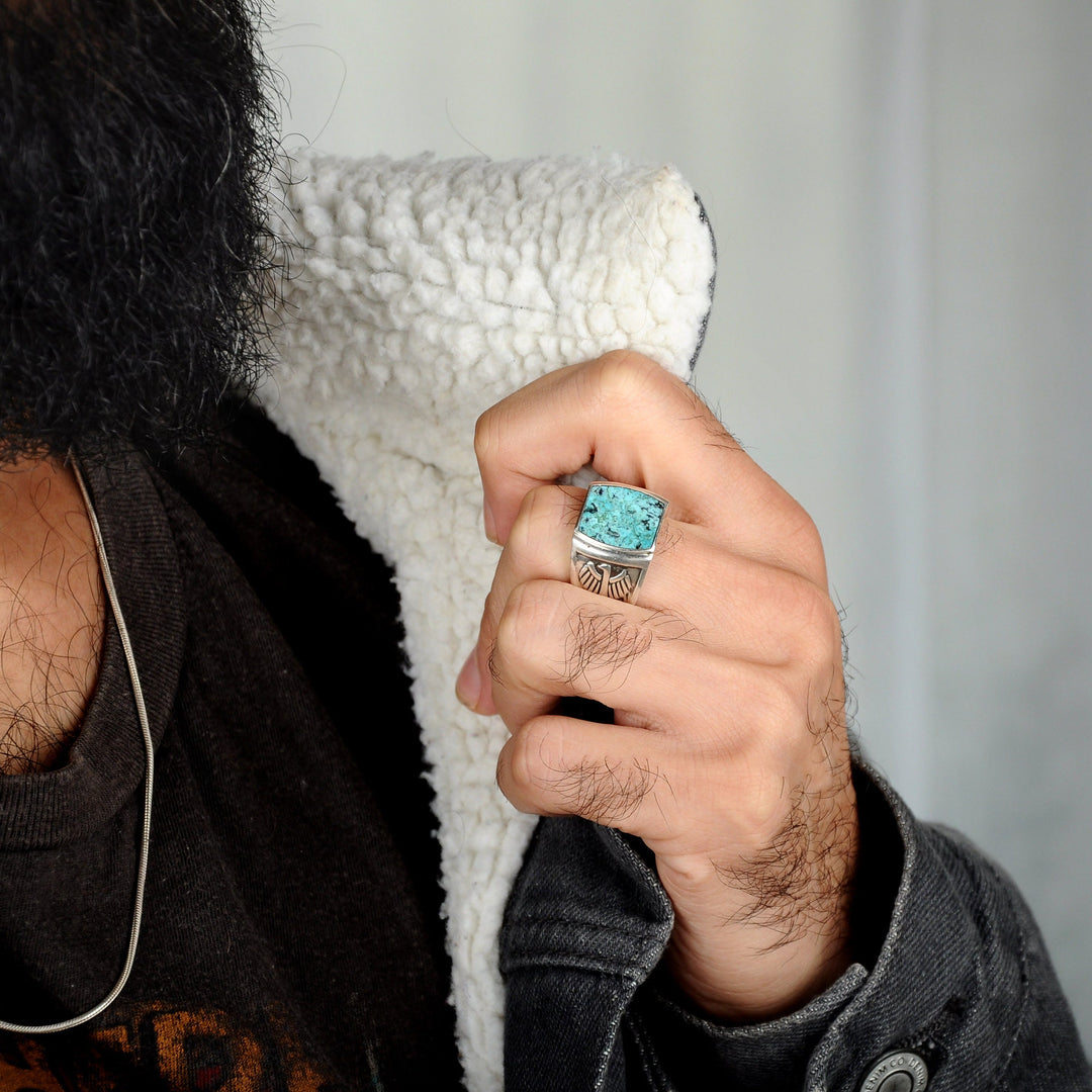 Anello da uomo con aquila in turchese
