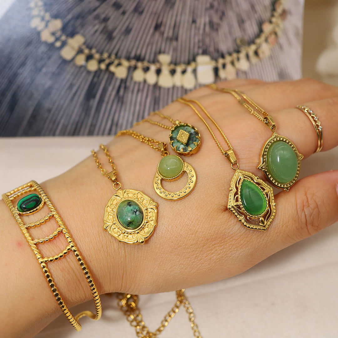 Collana con ciondolo ovale turchese africano verde Olivenorma 