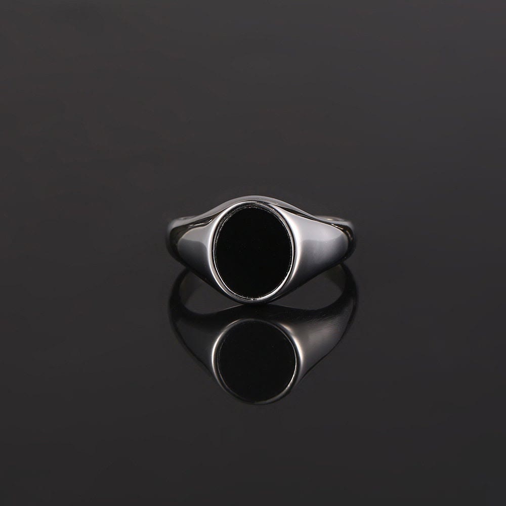 Anello da uomo semplice in ossidiana ovale