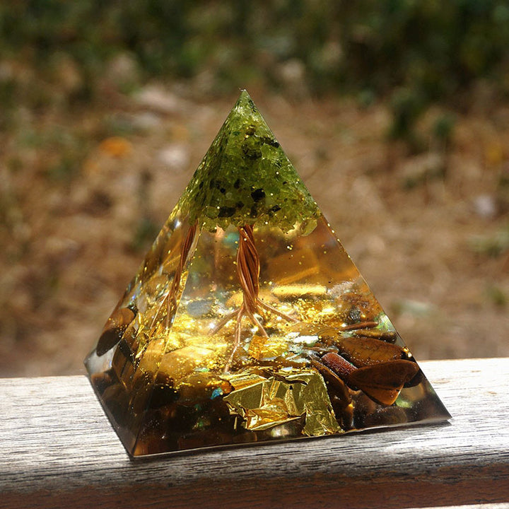 Olivenorma Radiance of Growth – Piramide dell'Albero della Vita con Peridoto e Occhio di Tigre - image 7
