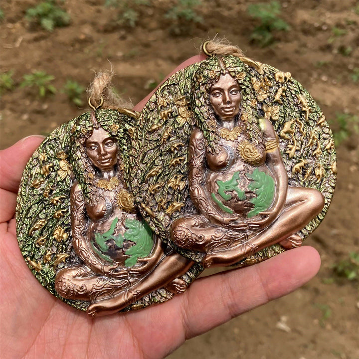 Olivenorma Statua della Dea Gaia Pendente Decorazioni in Resina Decorazione da Parete