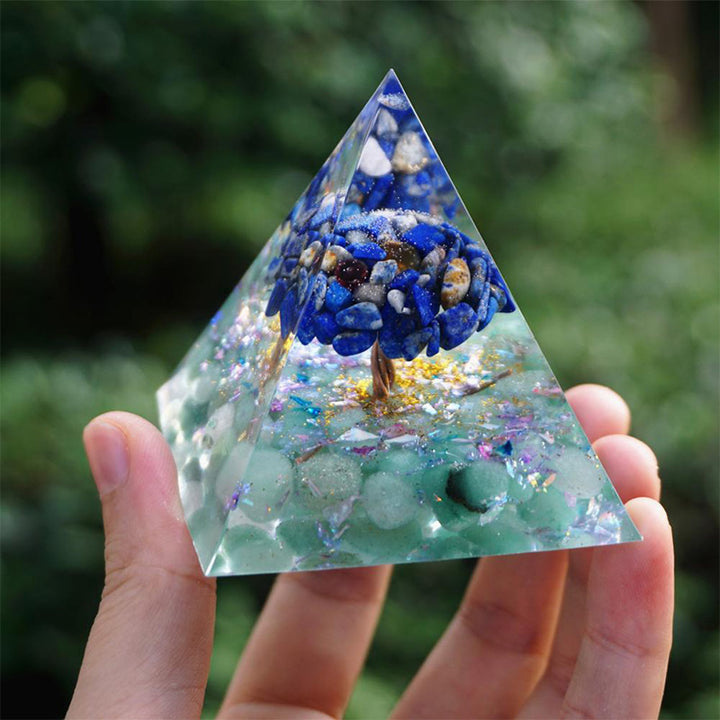 Olivenorma Lapislazzuli con avventurina verde Albero della vita Piramide di orgone